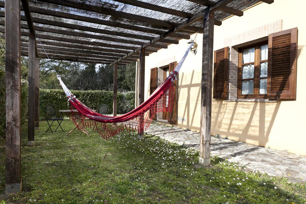 Casale Pundarika Guest House Riparbella Exterior foto