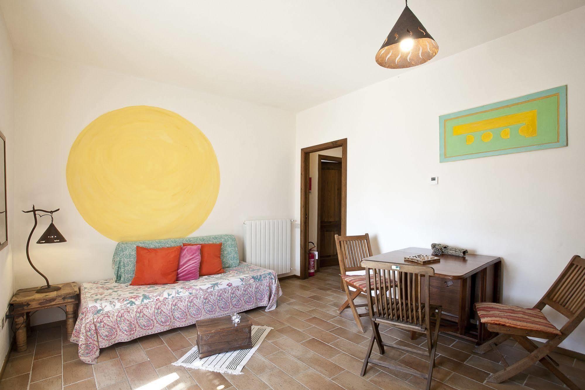 Casale Pundarika Guest House Riparbella Exterior foto