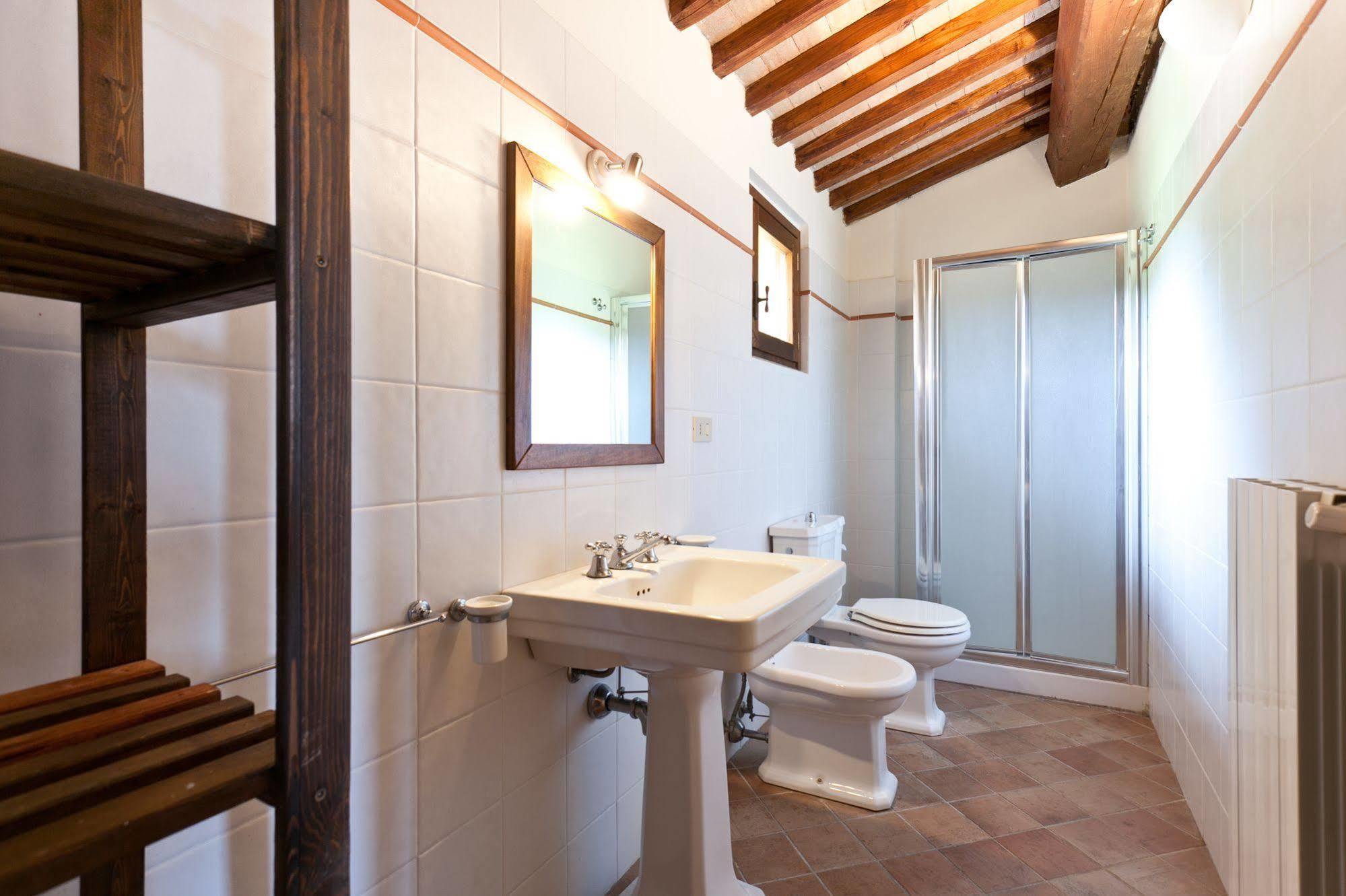 Casale Pundarika Guest House Riparbella Exterior foto